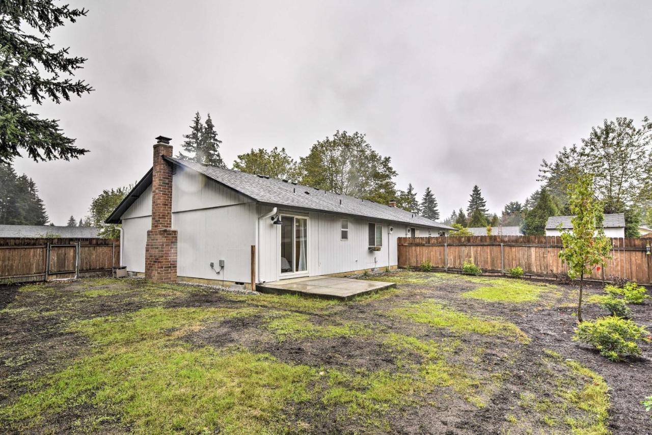 Lovely Vancouver Retreat With Home Gym! Exterior photo